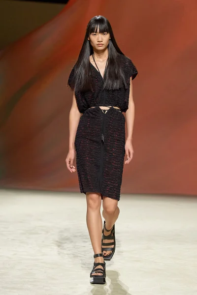 Look 44